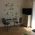 Apartamento Zv-scholtz Mozartstr, 15 Ap-kl