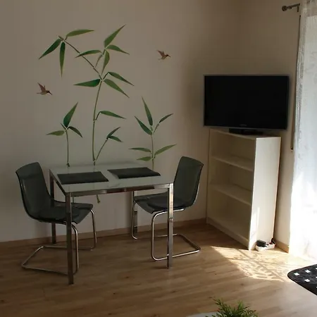 Apartment Zv-scholtz Mozartstr, 15 Ap-kl